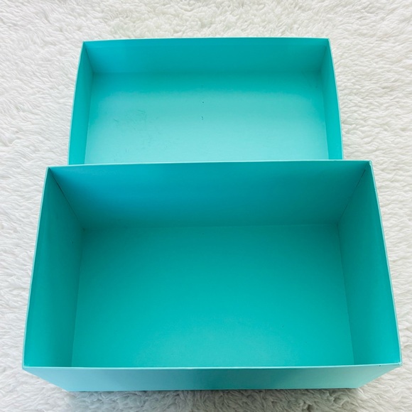 Tiffany & Co. Turquoise Rectangular Gift Empty Box size 13”x8”x7” - Picture 2 of 16
